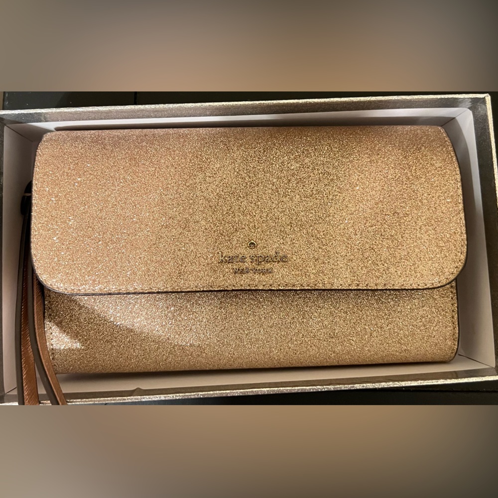 Kate spade wristlet